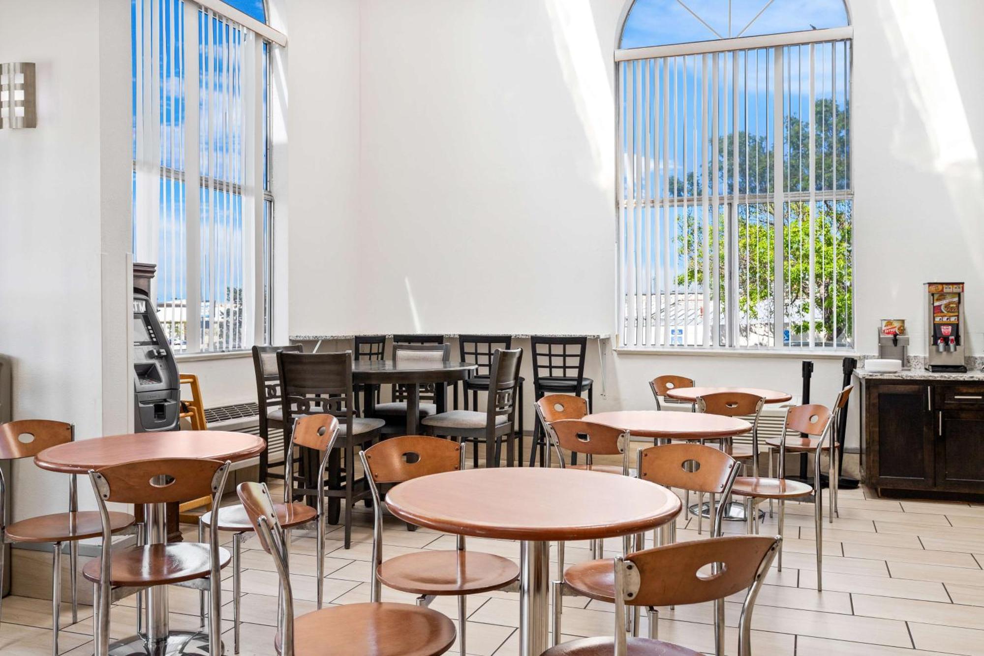 Surestay Hotel By Best Western Albuquerque Midtown Eksteriør billede